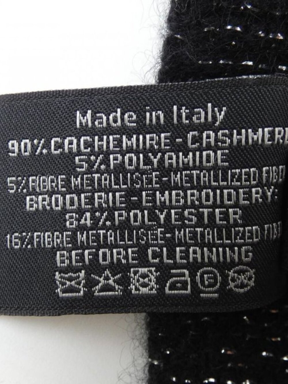 Chanel Scarf Cashmere Black - Picture 3 of 4